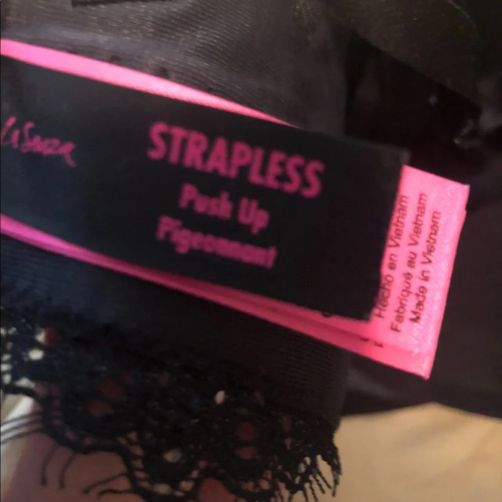 La Senza strapless push up - Picture 4 of 4